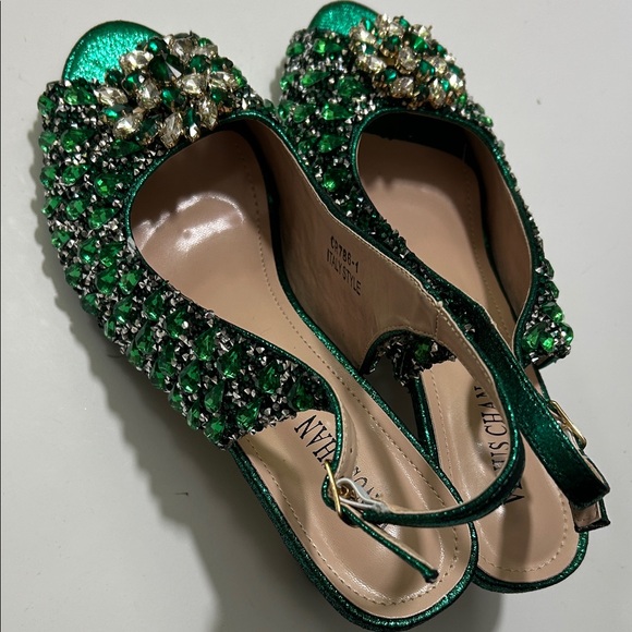 Green Embellished Women's Heels - Picture 12 of 17